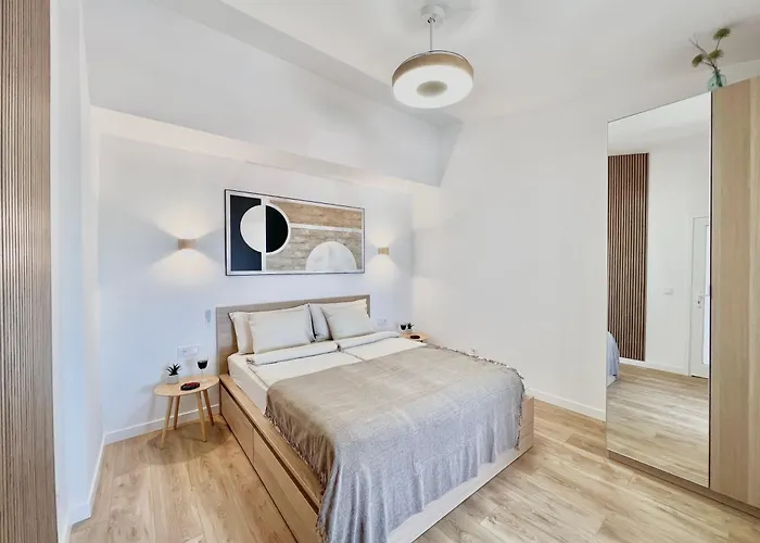 Paulmarie Miraverde Апартаменты *